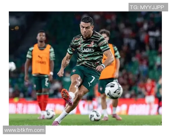 从贫困少年到世界足球巨星c罗的传奇成长之路与辉煌成就